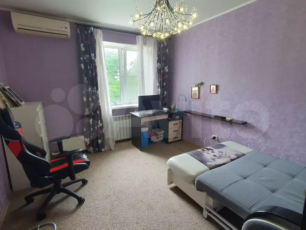 Комната 15 м в 3-к., 3/3 эт. - Фото 1