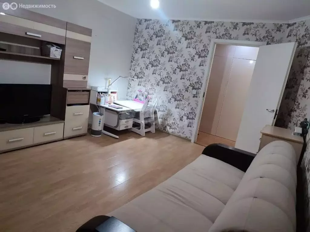 3-комнатная квартира: Пермь, Ветлужская улица, 66 (66 м) - Фото 1