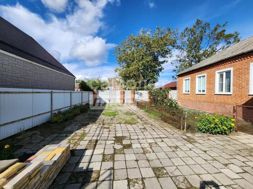 Дом в Краснодарский край, Брюховецкий район, Брюховецкая ст-ца ... - Фото 2