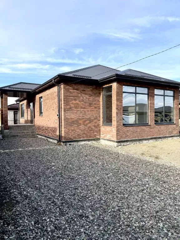 Коттедж в Ставропольский край, Михайловск Шпаковский район, Адмирал ... - Фото 1