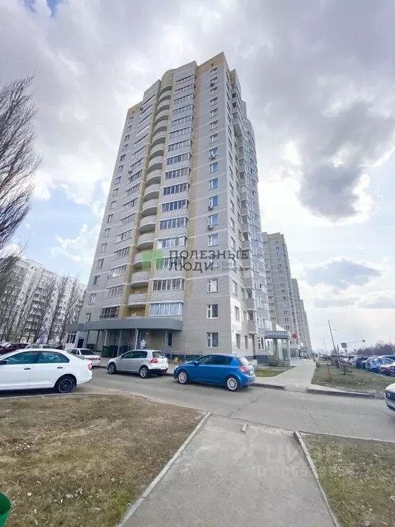 1-к кв. Татарстан, Набережные Челны ул. Ахметшина, 130 (43.9 м) - Фото 1