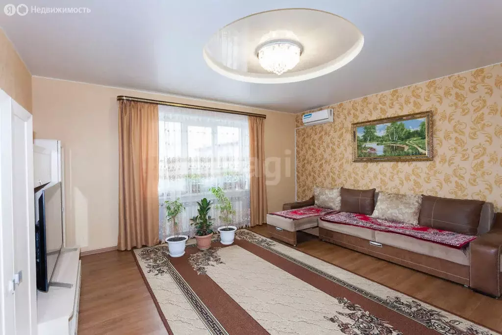 Дом в Абакан, улица Анны Ахматовой (124.7 м) - Фото 1
