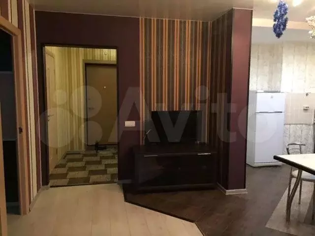 1-к. квартира, 50м, 8/10эт. - Фото 1