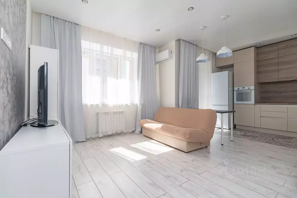 Студия Омская область, Омск ул. Красный Путь, 103к4 (40.0 м) - Фото 2