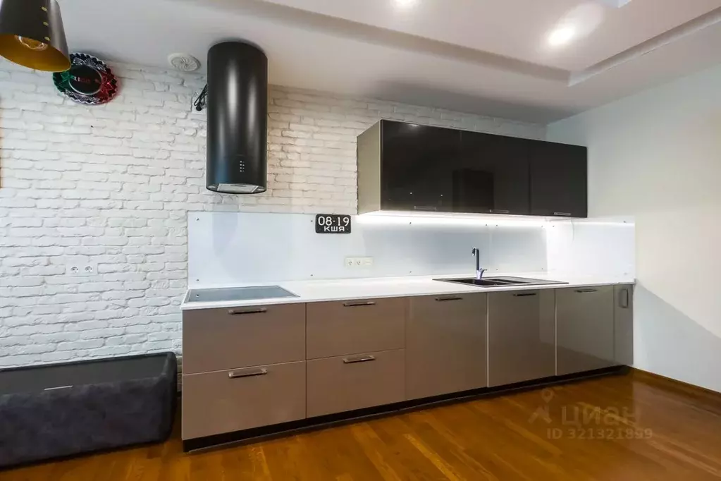 2-к кв. Свердловская область, Екатеринбург ул. Белинского, 108 (60.0 ... - Фото 1