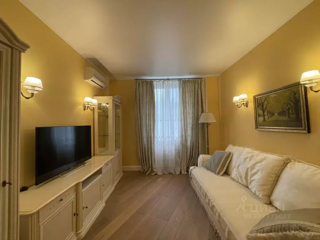 3-к кв. Москва ул. Строителей, 4К3 (82.0 м) - Фото 1