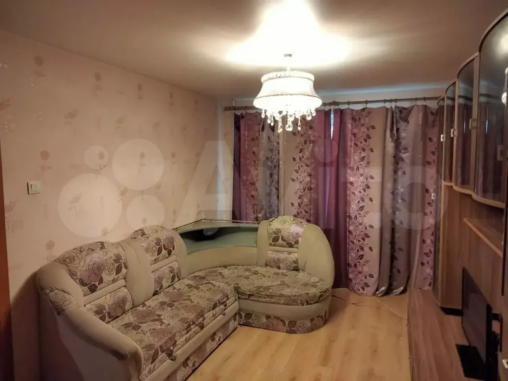 3-к. квартира, 60м, 3/5эт. - Фото 0