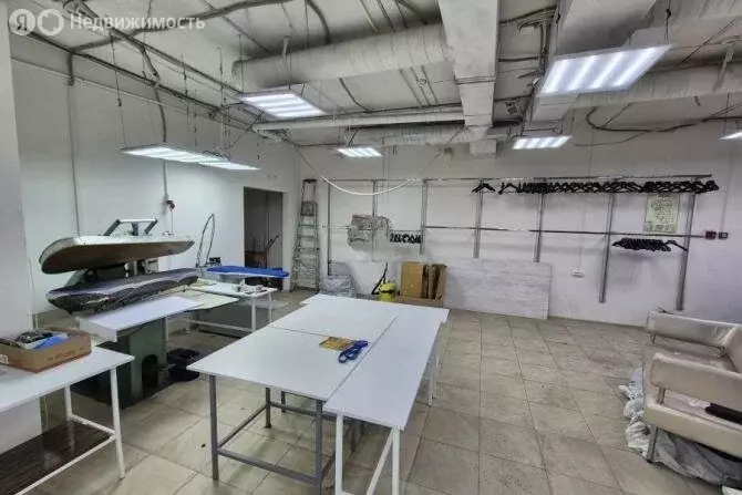 Помещение свободного назначения (200 м) - Фото 1