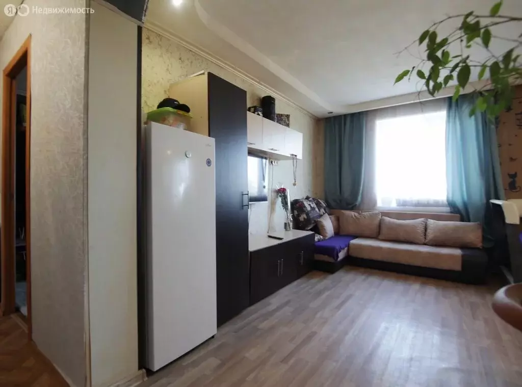3-комнатная квартира: село Богословка, Молодёжная улица, 1 (59 м) - Фото 1