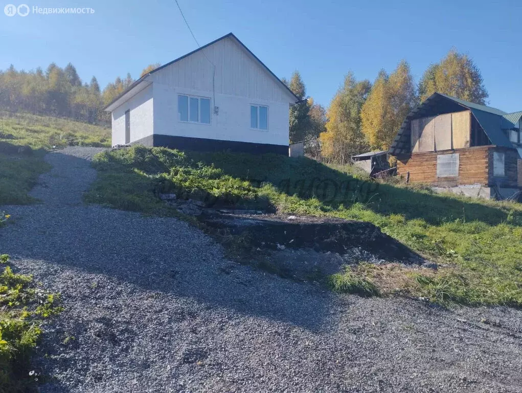 Дом в Горно-Алтайск, улица 232-й Стрелковой Дивизии, 4 (70 м) - Фото 1