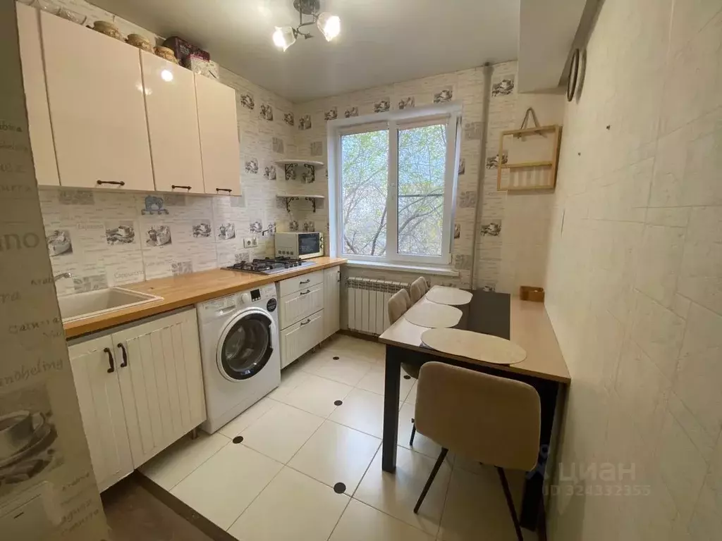 1-к кв. Астраханская область, Астрахань ул. Тютчева, 2 (30.5 м) - Фото 1