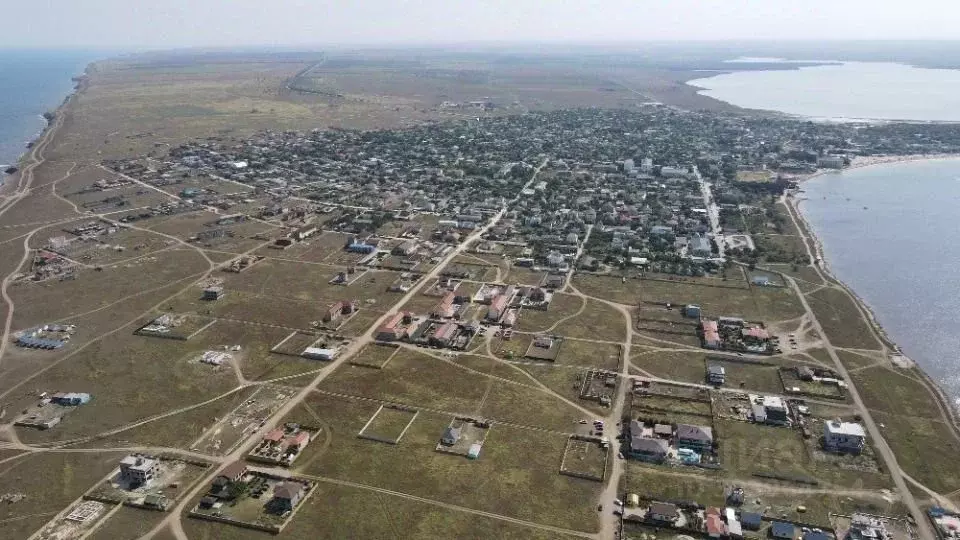 Участок в Крым, Черноморский район, с. Межводное ул. Приморская, 79 ... - Фото 0