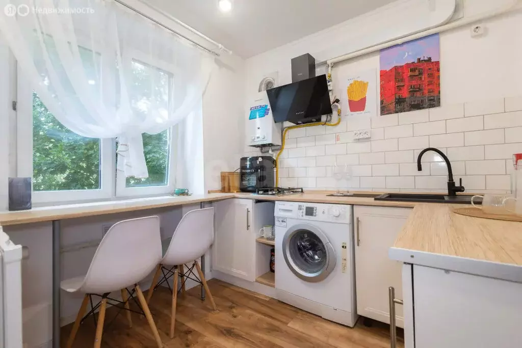 1-комнатная квартира: Калининград, улица Горького, 18 (30.2 м) - Фото 2