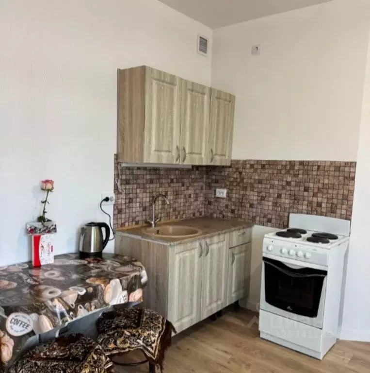 Студия Свердловская область, Екатеринбург ул. 8 Марта, 204Г/2 (26.2 м) - Фото 1