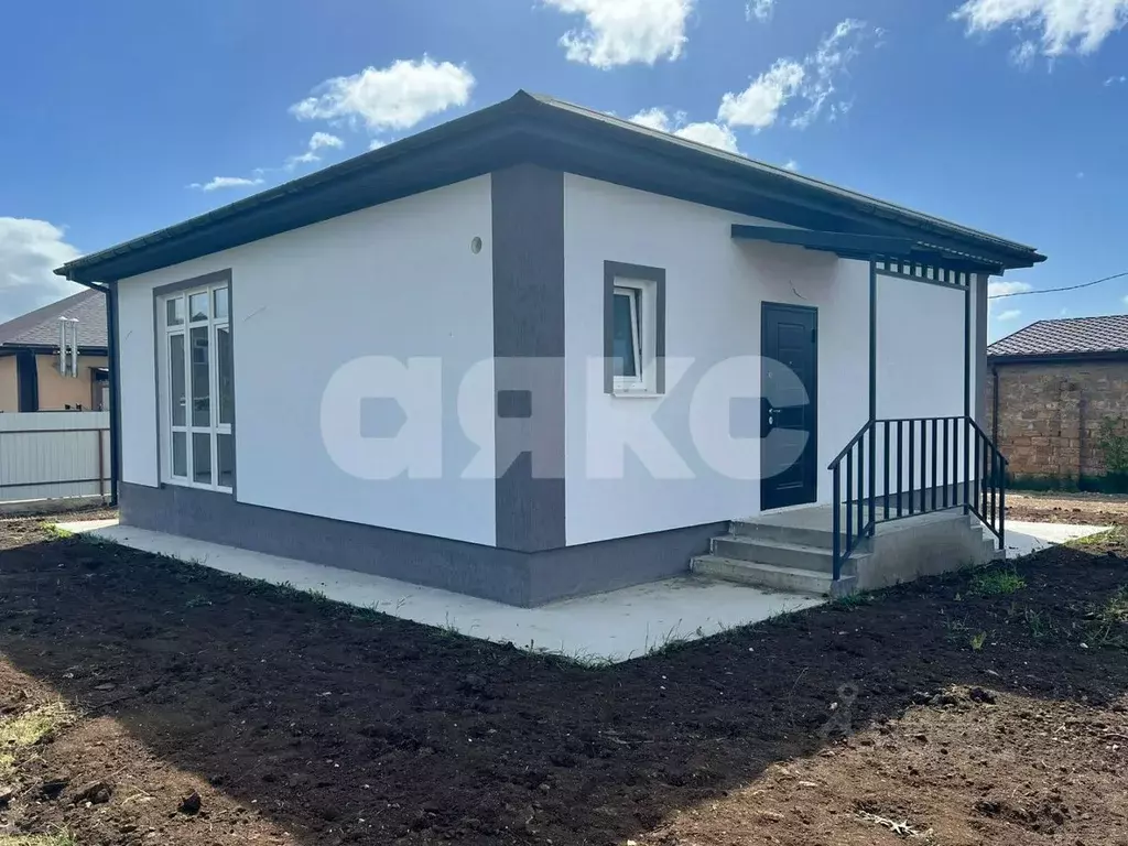 Дом в Крым, Симферопольский район, с. Доброе ул. 40 лет Победы (85 м) - Фото 1