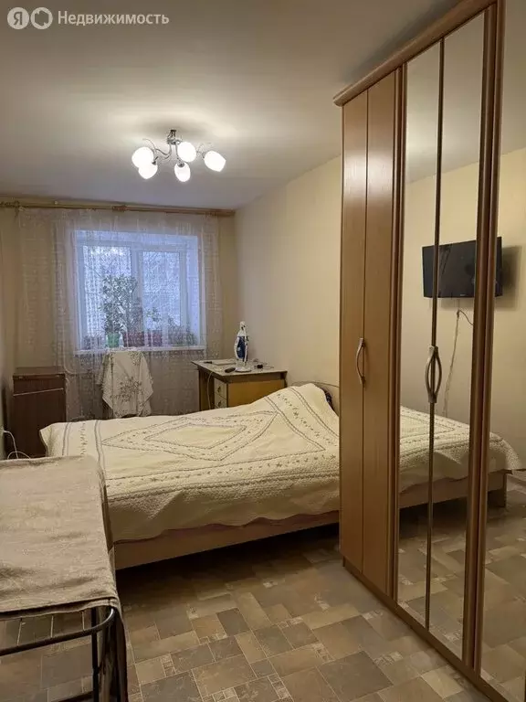 2-комнатная квартира: Верхняя Пышма, улица Кривоусова, 51 (45.2 м) - Фото 1