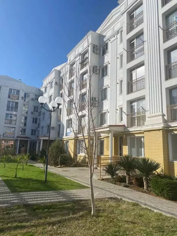 1-к кв. Севастополь ул. Челнокова, 17к2Е (41.0 м) - Фото 1