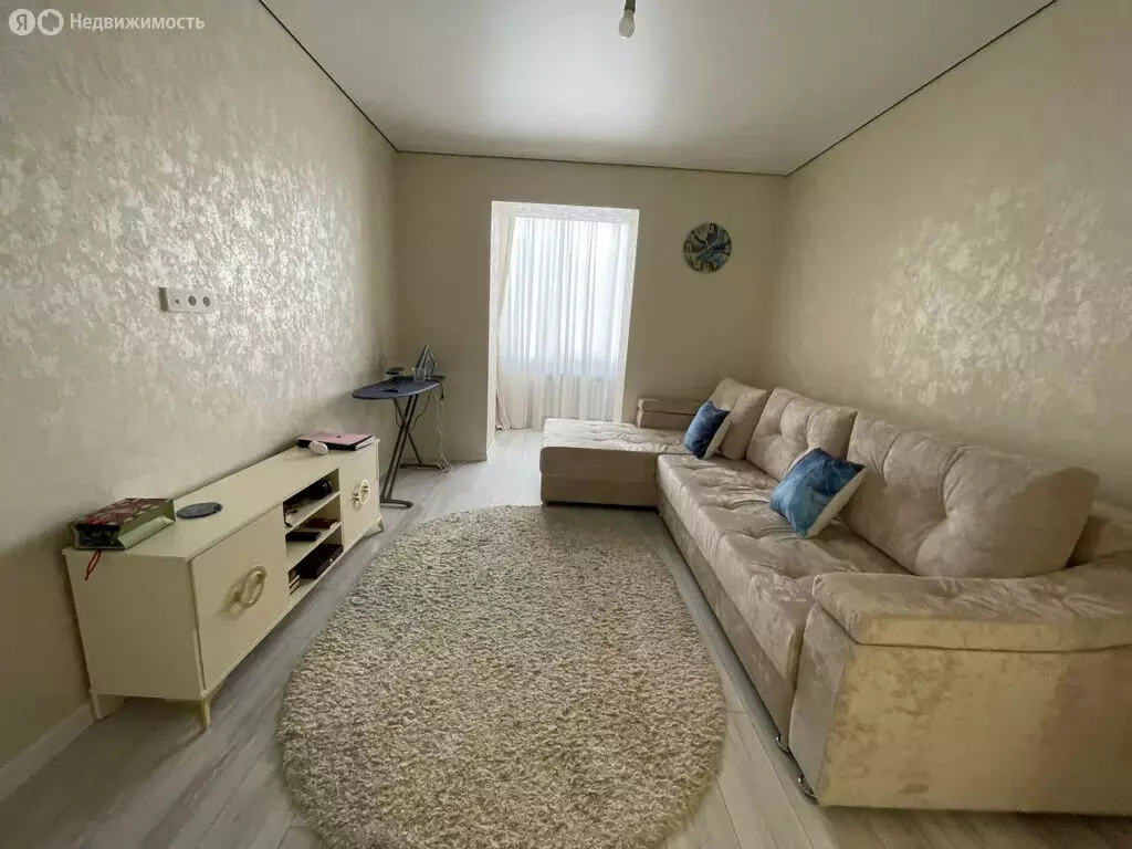 1-комнатная квартира: Владикавказ, улица Билара Кабалоева, 4 (42 м) - Фото 2