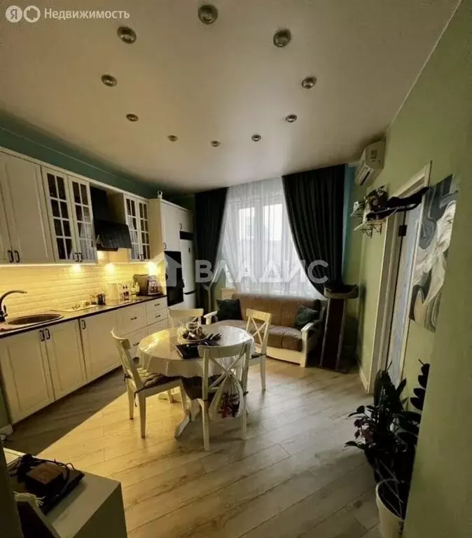 2-комнатная квартира: Реутов, улица Реутовских Ополченцев, 6 (65 м) - Фото 0