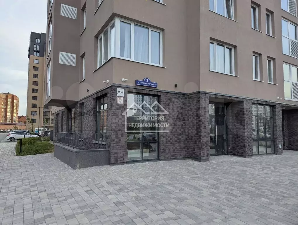 Торговое помещение, 72 кв.м, Сергея Джанбровского 2 - Фото 0
