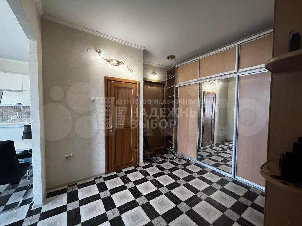 1-к. квартира, 60 м, 8/10 эт. - Фото 0