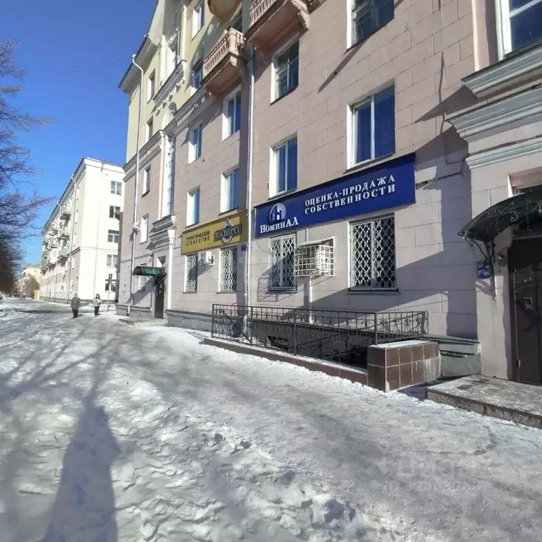 2-к кв. Кемеровская область, Новокузнецк ул. Спартака, 14 (58.8 м) - Фото 1