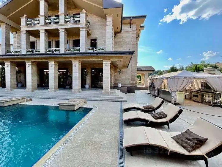 Дом в Московская область, Красногорск Опалиха мкр, ул. Полякова (1268 ... - Фото 1