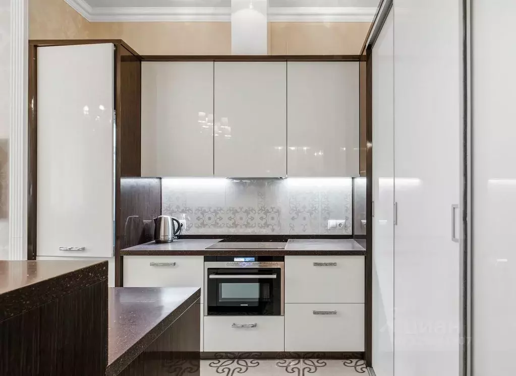 2-к кв. Крым, Ялта муниципальный округ, Ливадия пгт ул. Батурина, 40А ... - Фото 2