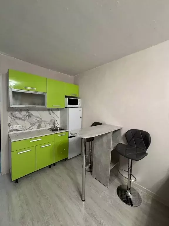 Студия Приморский край, Владивосток Окатовая ул., 20 (24.0 м) - Фото 1