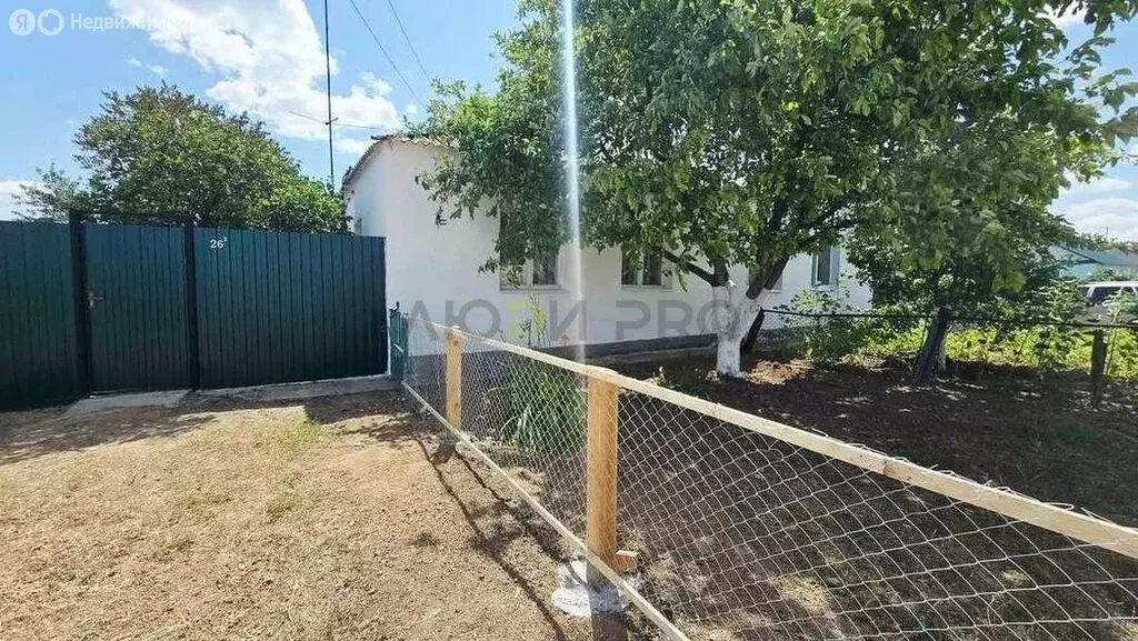 Дом в Новоузенск, Колхозная улица, 26кв1 (89 м) - Фото 2
