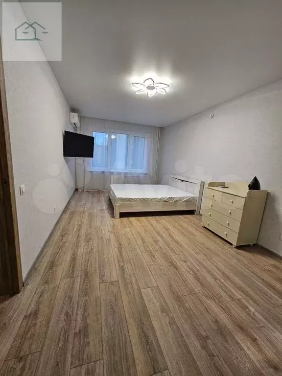 1-к. квартира, 40 м, 8/17 эт. - Фото 1