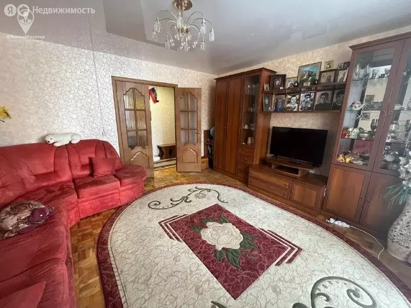 3-комнатная квартира: Рязань, улица Белякова, 33 (68 м) - Фото 2