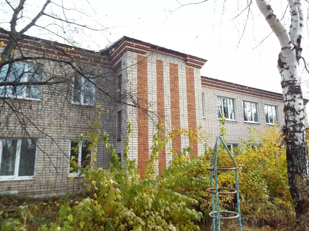 Помещение свободного назначения в Пермский край, Частинский ... - Фото 1