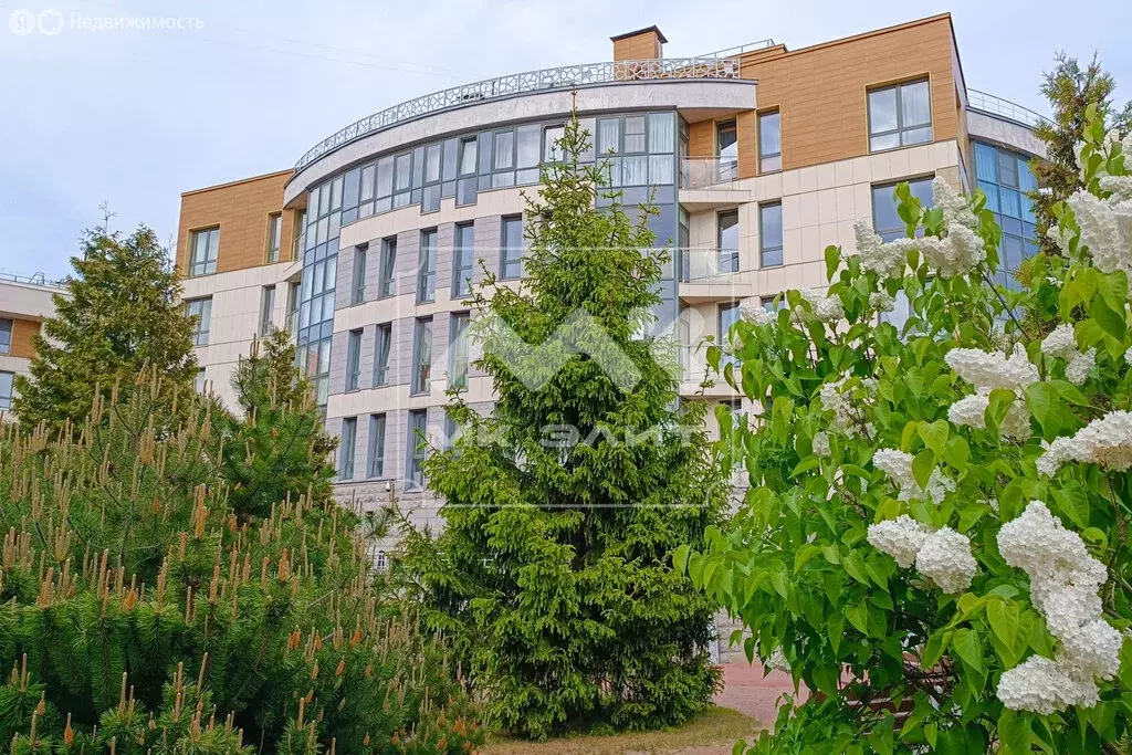 2-комнатная квартира: Сестрорецк, улица Первого Мая, 3А (81.3 м) - Фото 1