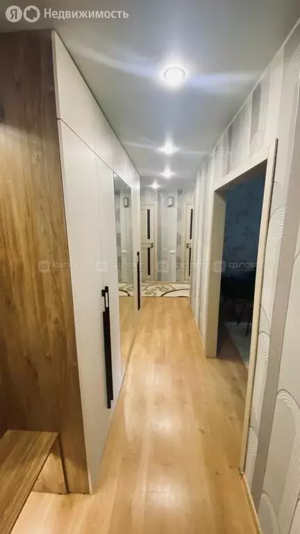 3-комнатная квартира: Казань, улица Хусаина Мавлютова, 46 (61.4 м) - Фото 1