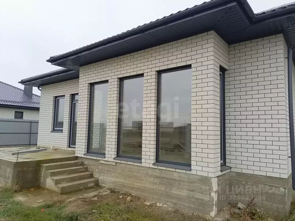 Дом в Краснодарский край, Темрюк ул. Рождественская (100 м) - Фото 2