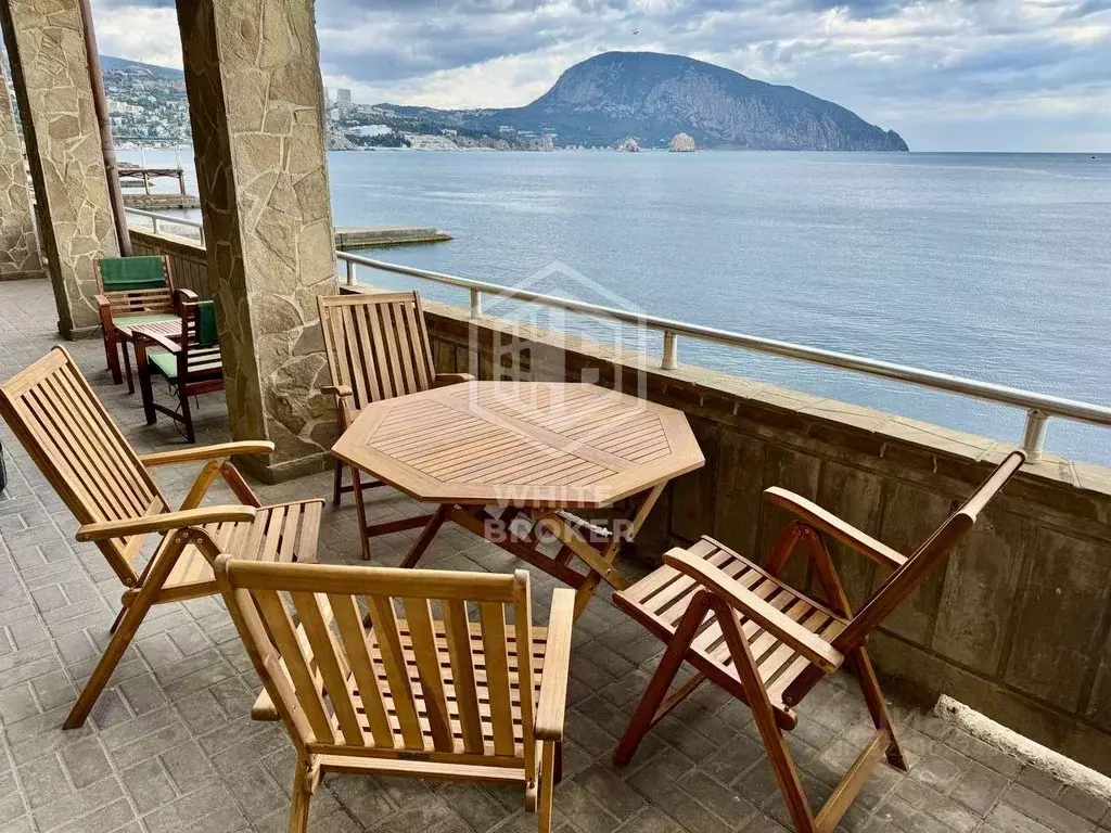 3-к кв. Крым, Ялта муниципальный округ, Гурзуф пгт наб. Пушкина, 11 ... - Фото 0