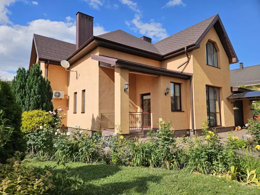 Дом в Ставропольский край, Ставрополь Гренадерский проезд (210 м) - Фото 1