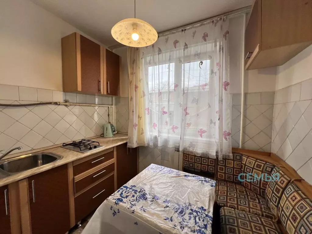 3-к кв. Северная Осетия, Владикавказ ул. Гугкаева, 10 (61.8 м) - Фото 1