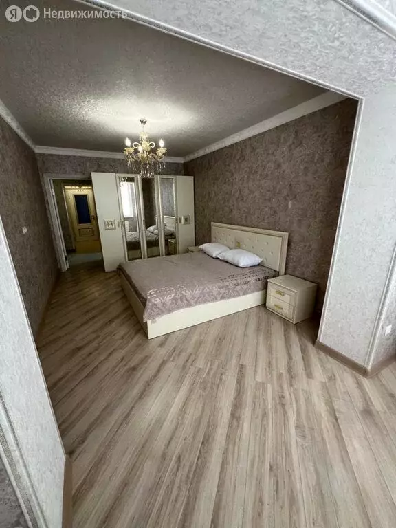 3-комнатная квартира: Нальчик, улица Байсултанова, 35А (130.1 м) - Фото 1