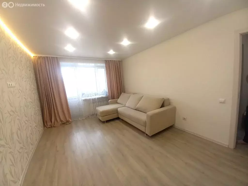 2-комнатная квартира: Сыктывкар, улица Карла Маркса, 150 (50 м) - Фото 1