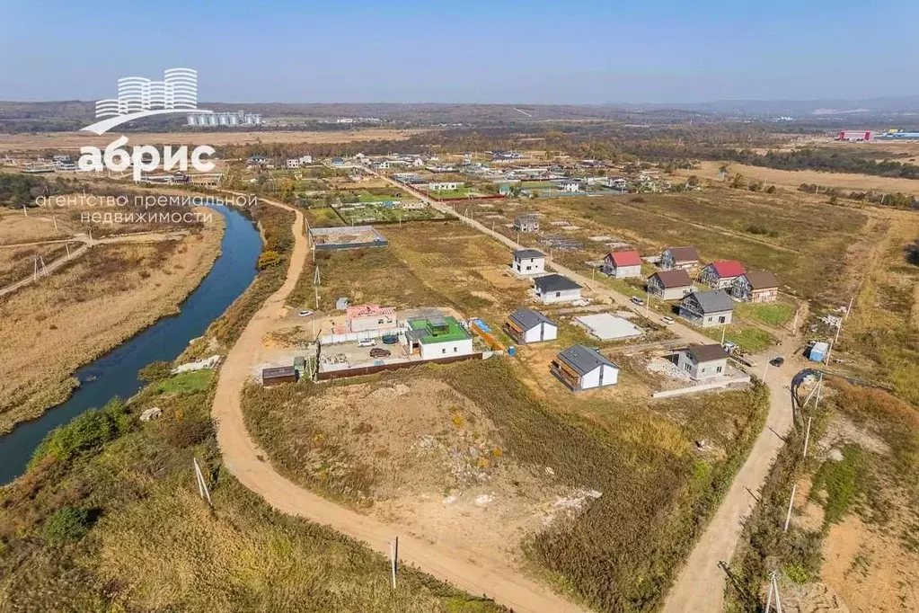 Дом в Приморский край, Надеждинский район, с. Вольно-Надеждинское ул. ... - Фото 2