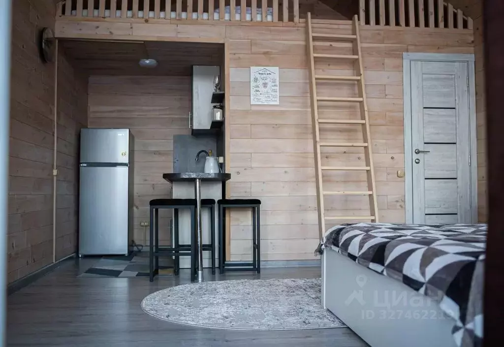 Дом в Алтай, Майминский район, Манжерокское с/пос, с. Озерное ул. ... - Фото 2