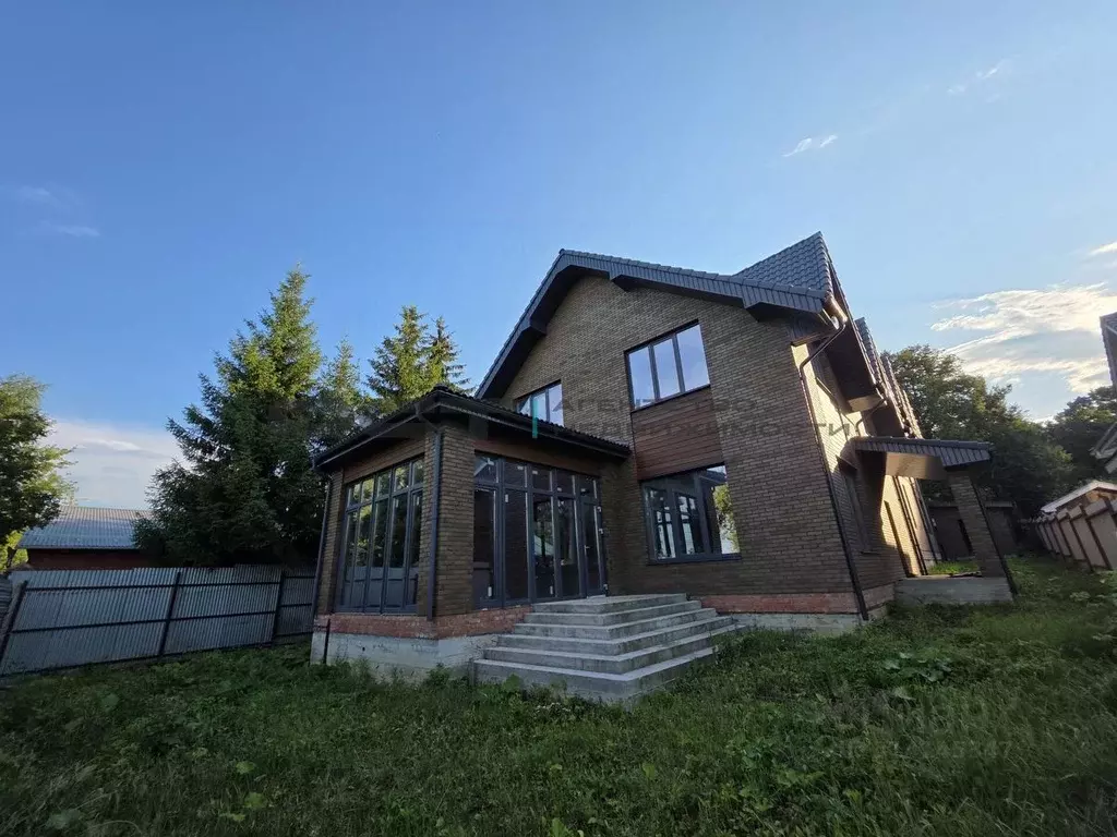 Таунхаус в Тульская область, Тула ул. Лозинского, 14 (243 м) - Фото 0