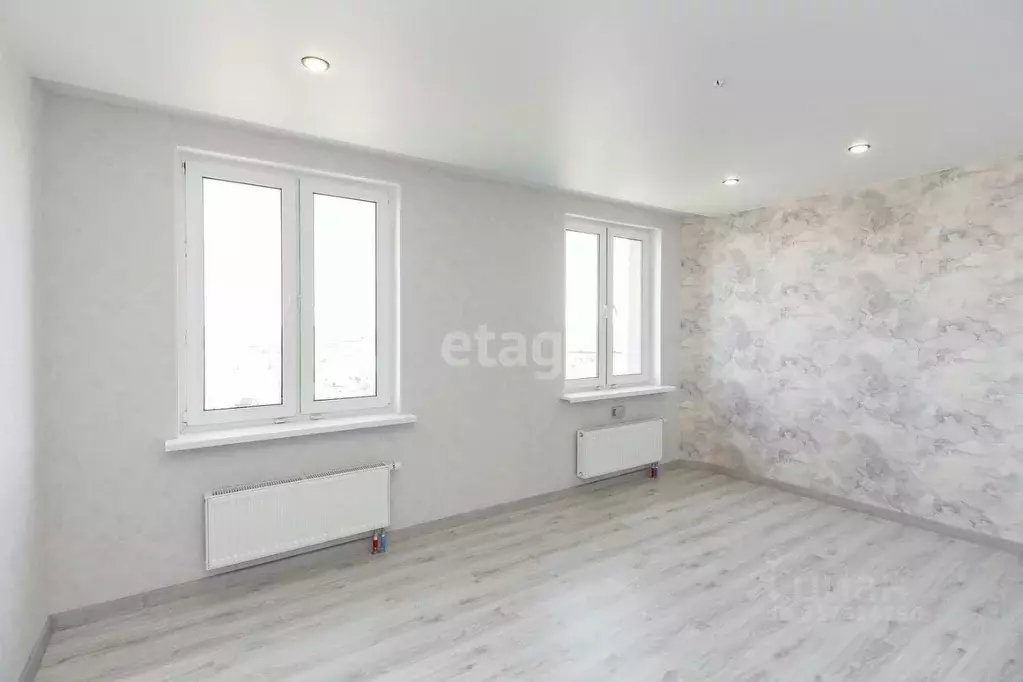 3-к кв. Тюменская область, Тюмень ул. Героев Космоса, 23 (73.0 м) - Фото 0