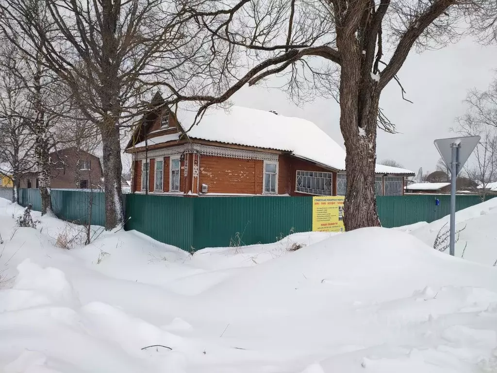 Дом в Новгородская область, Малая Вишера ул. Мира, 60 (45 м) - Фото 0