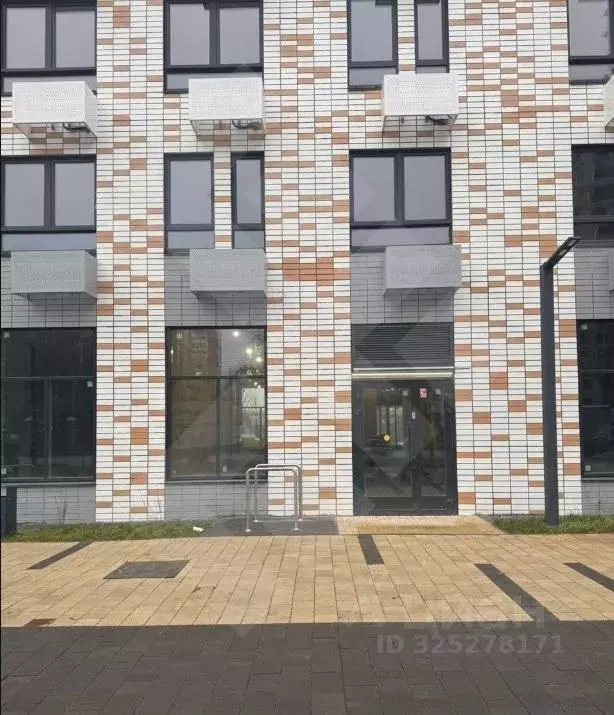 Помещение свободного назначения в Москва Кольская ул., 8к1 (106 м) - Фото 1