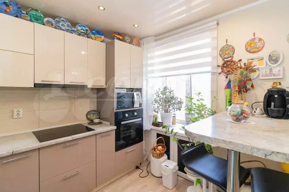 3-к. квартира, 60 м, 4/9 эт. - Фото 1