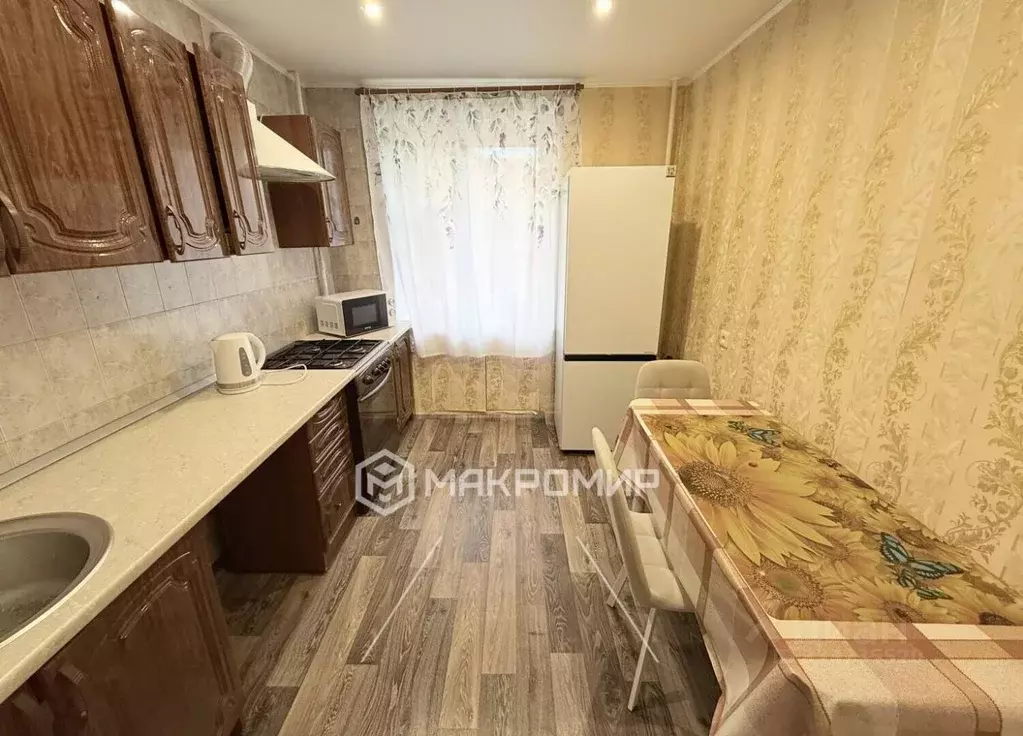 3-к кв. Брянская область, Брянск ул. Грибоедова, 17 (67.5 м) - Фото 1