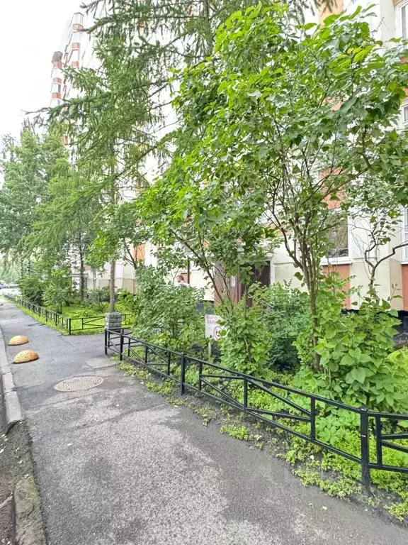 3-к кв. Санкт-Петербург ул. Савушкина, 130К1 (69.1 м) - Фото 0